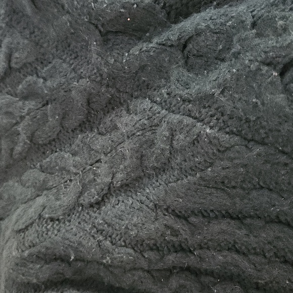 🔥12 HOUR FLASH SALE🔥 EXPRESS: Forest Green Sweater - Picture 4 of 6